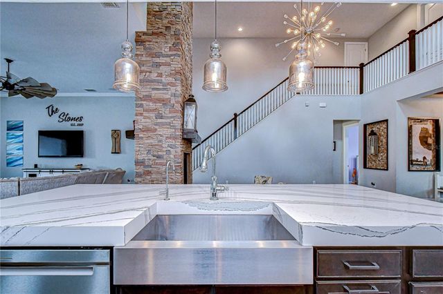 14908 BASSINGER LANE, Lithia, FL 33547