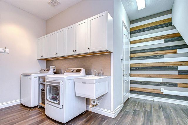 14908 BASSINGER LANE, Lithia, FL 33547