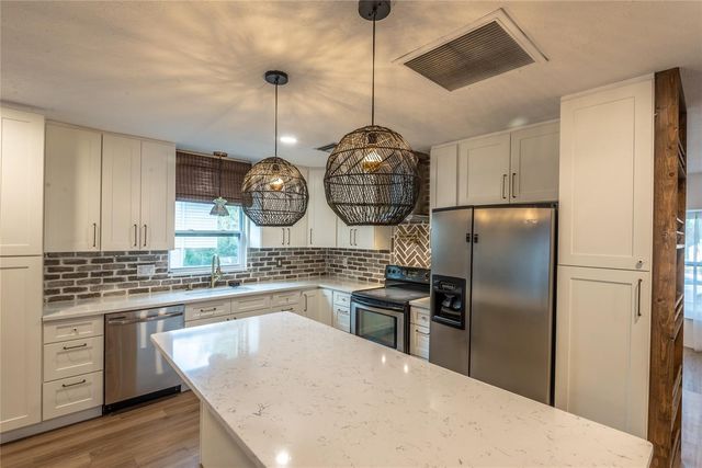518 CRESTOVER DRIVE, Tampa, FL 33617