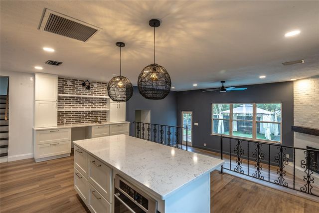 518 CRESTOVER DRIVE, Tampa, FL 33617