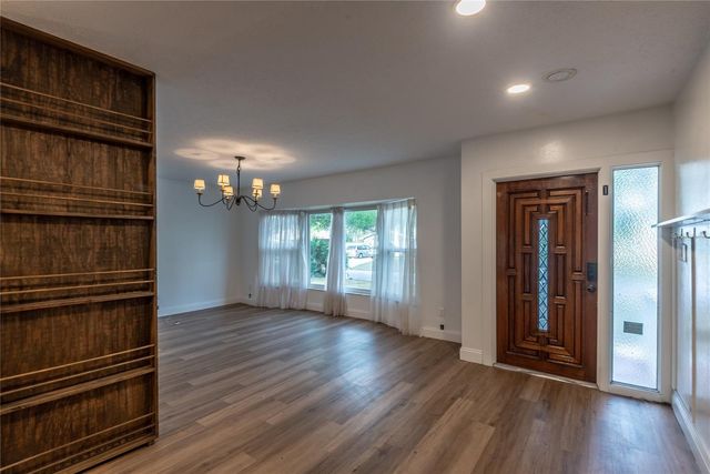 518 CRESTOVER DRIVE, Tampa, FL 33617