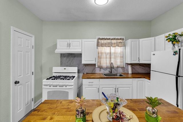6225 E 10th and 6227 Street, Kansas City, MO 64126