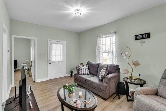 6225 E 10th and 6227 Street, Kansas City, MO 64126