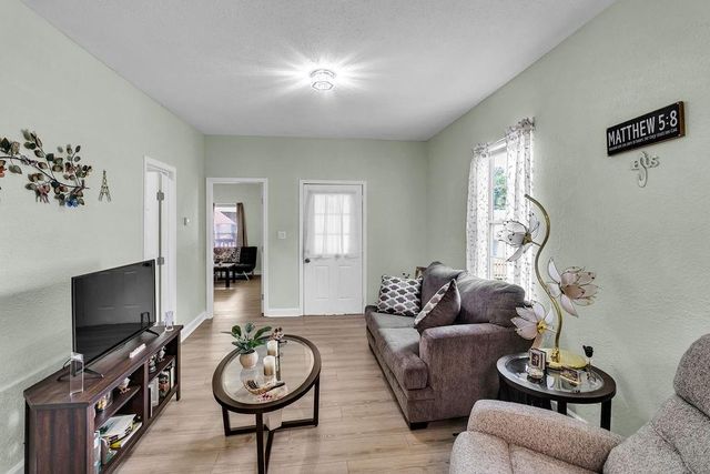 6225 E 10th and 6227 Street, Kansas City, MO 64126