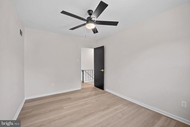 857 GREEN VALLEY DR, Philadelphia, PA 19128