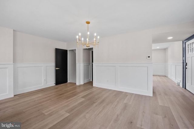 857 GREEN VALLEY DR, Philadelphia, PA 19128