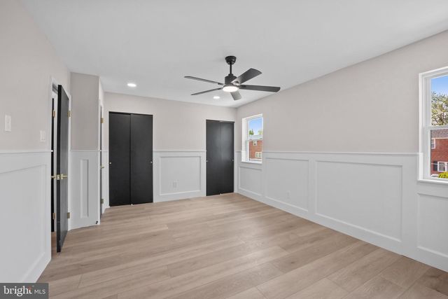 857 GREEN VALLEY DR, Philadelphia, PA 19128