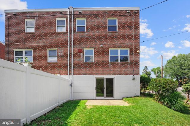 857 GREEN VALLEY DR, Philadelphia, PA 19128