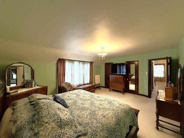 364 STATE STREET, Marinette, WI 54143