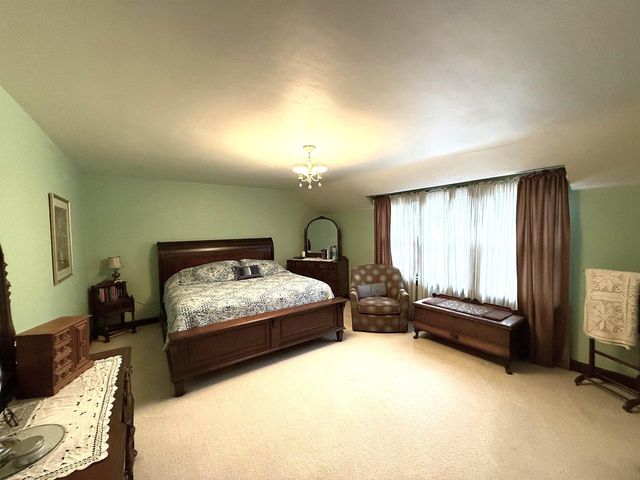 364 STATE STREET, Marinette, WI 54143