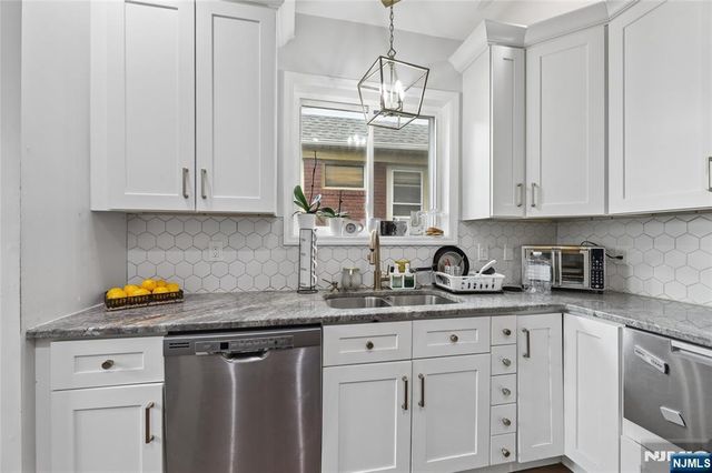 440 Brook Avenue, Passaic, NJ 07055