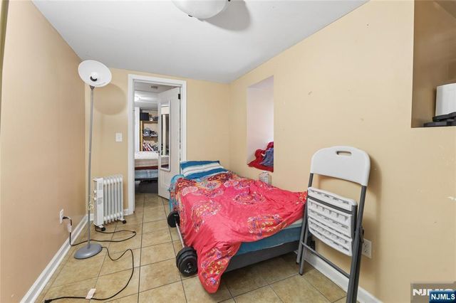 440 Brook Avenue, Passaic, NJ 07055