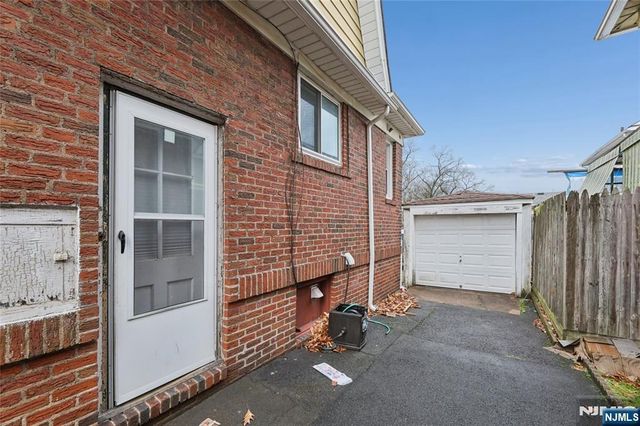 440 Brook Avenue, Passaic, NJ 07055
