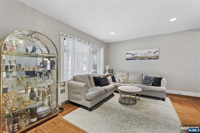440 Brook Avenue, Passaic, NJ 07055