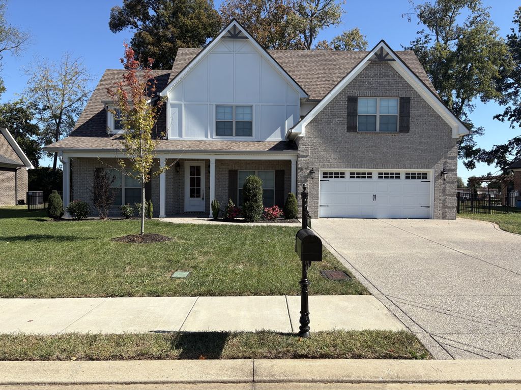 826 Licinius Ln, Murfreesboro, TN 37128