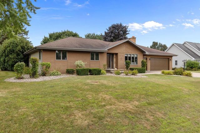 N9626 DARBOY DRIVE, Appleton, WI 54915