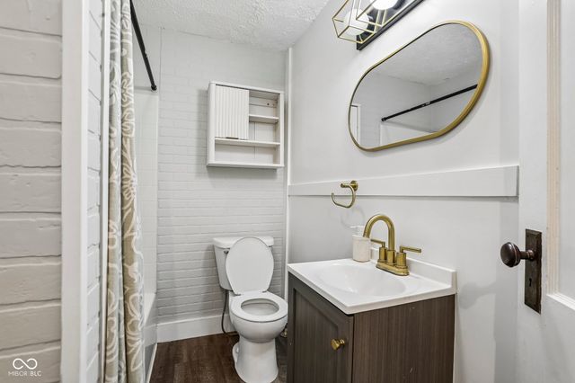 2444 Madison Avenue, Indianapolis, IN 46225