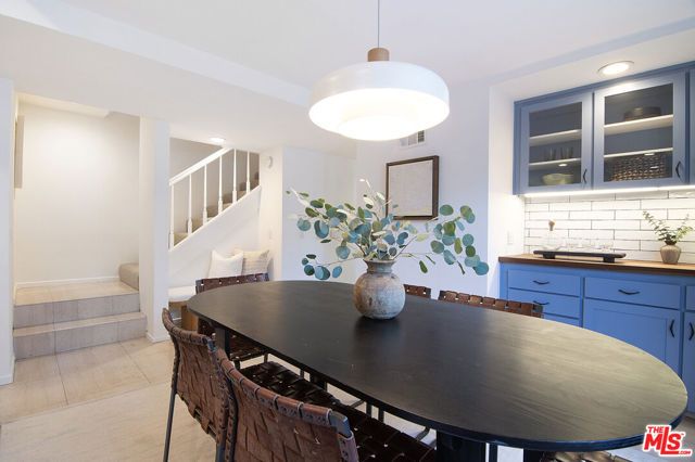 1639 Selby Avenue B, Los Angeles, CA 90024