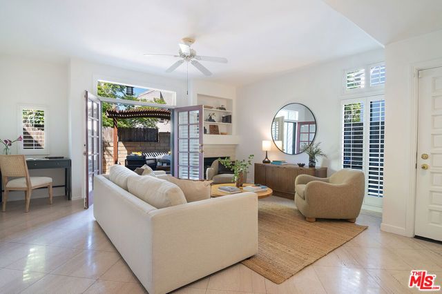 1639 Selby Avenue B, Los Angeles, CA 90024