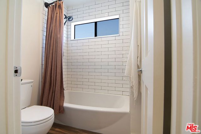 1639 Selby Avenue B, Los Angeles, CA 90024