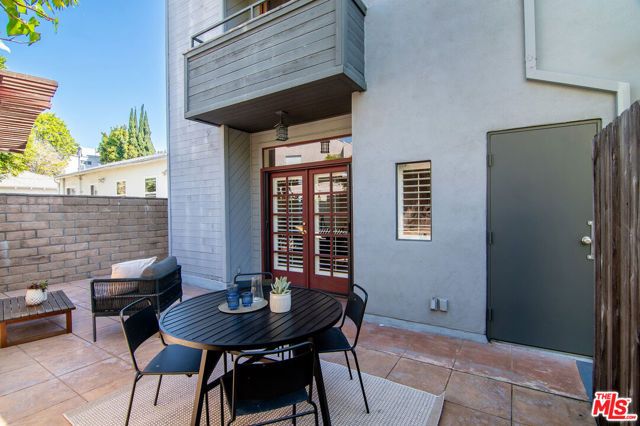 1639 Selby Avenue B, Los Angeles, CA 90024