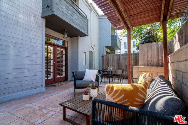 1639 Selby Avenue B, Los Angeles, CA 90024