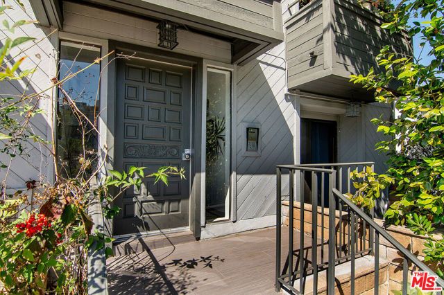 1639 Selby Avenue B, Los Angeles, CA 90024