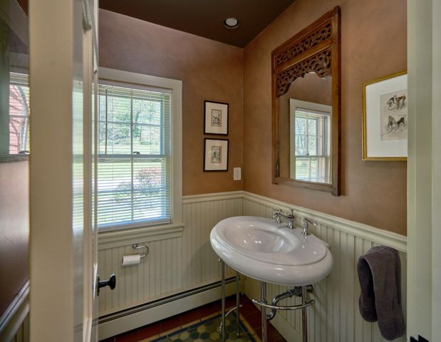 6990 PHILLIPS MILL RD, New Hope, PA 18938
