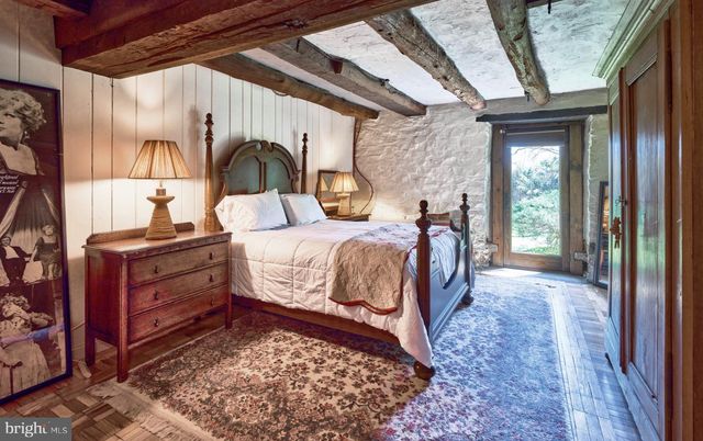 6990 PHILLIPS MILL RD, New Hope, PA 18938