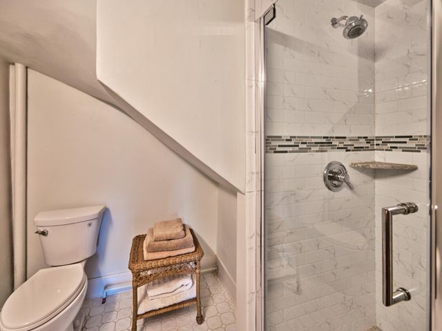 6990 PHILLIPS MILL RD, New Hope, PA 18938