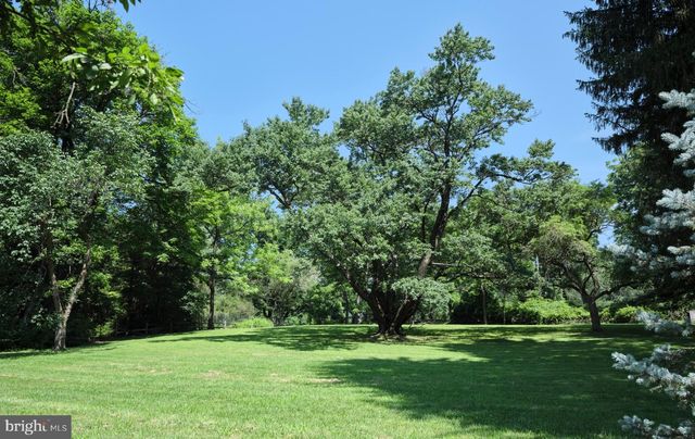 6990 PHILLIPS MILL RD, New Hope, PA 18938