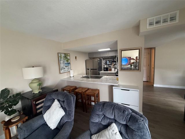 315 MEDALLION BOULEVARD H, Madeira Beach, FL 33708