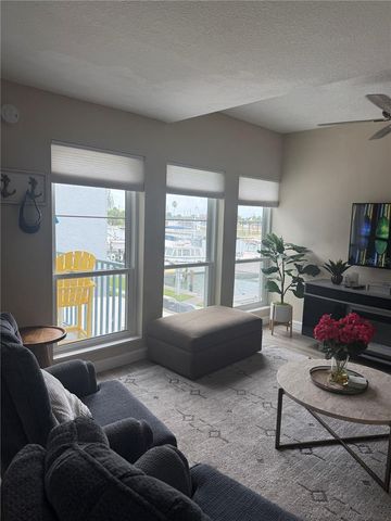 315 MEDALLION BOULEVARD H, Madeira Beach, FL 33708