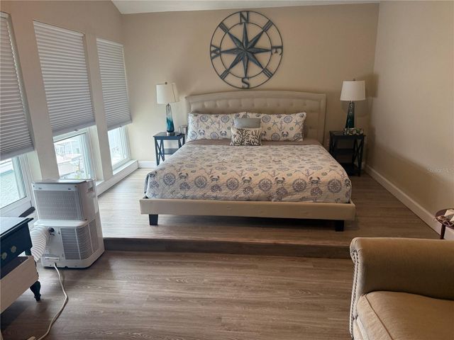 315 MEDALLION BOULEVARD H, Madeira Beach, FL 33708