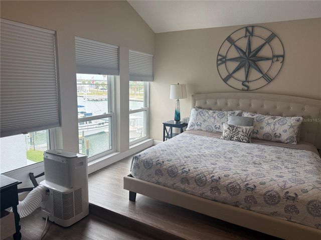 315 MEDALLION BOULEVARD H, Madeira Beach, FL 33708