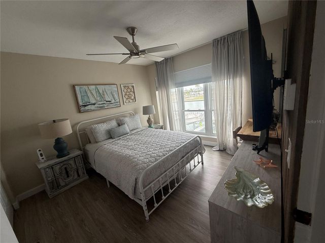 315 MEDALLION BOULEVARD H, Madeira Beach, FL 33708
