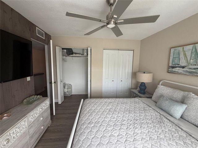 315 MEDALLION BOULEVARD H, Madeira Beach, FL 33708