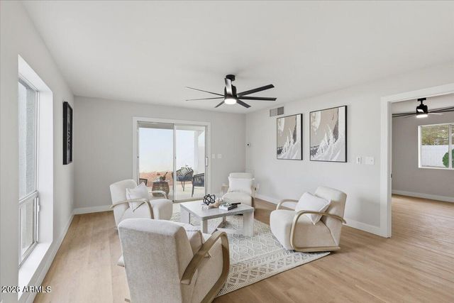 527 E TAM OSHANTER Drive, Phoenix, AZ 85022