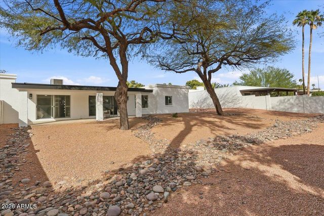 527 E TAM OSHANTER Drive, Phoenix, AZ 85022