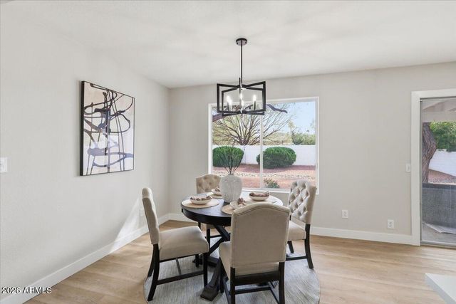 527 E TAM OSHANTER Drive, Phoenix, AZ 85022