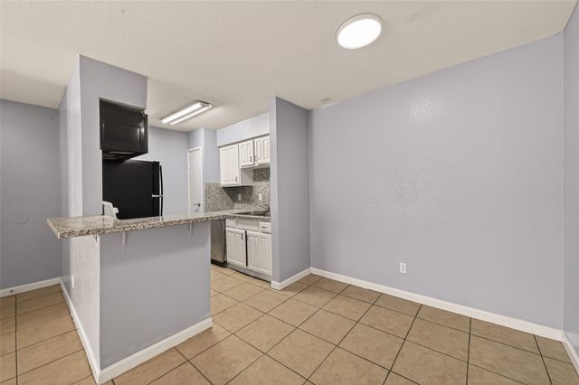 10202 Forum Park Dr 14, Houston, TX 77036