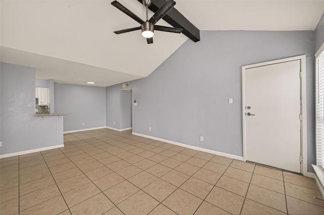 10202 Forum Park Dr 14, Houston, TX 77036