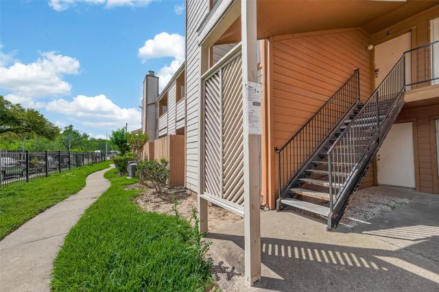 10202 Forum Park Dr 14, Houston, TX 77036