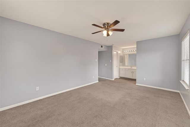 10202 Forum Park Dr 14, Houston, TX 77036