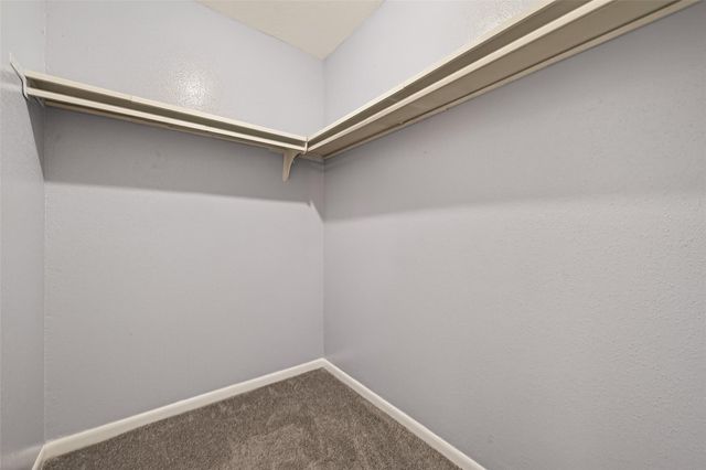 10202 Forum Park Dr 14, Houston, TX 77036