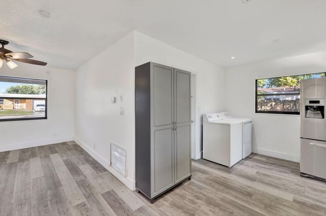 5804 NW 14th Street, Sunrise, FL 33313