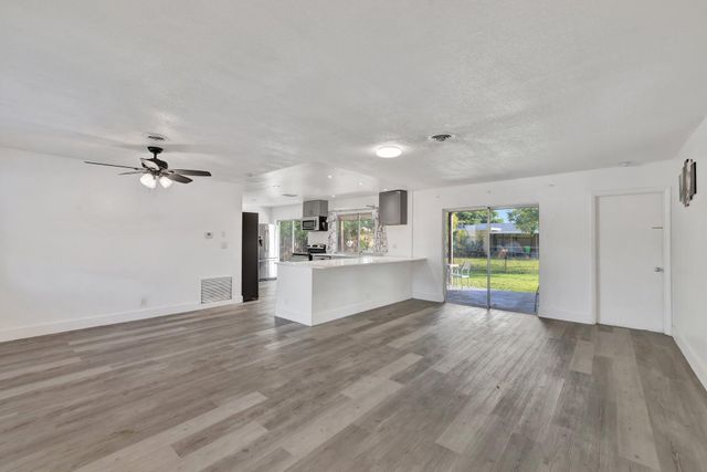 5804 NW 14th Street, Sunrise, FL 33313