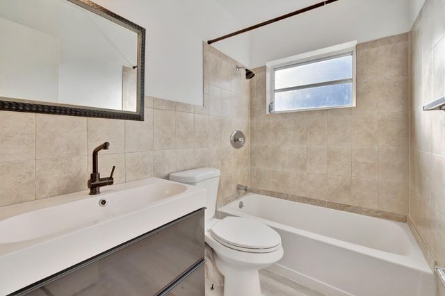 5804 NW 14th Street, Sunrise, FL 33313