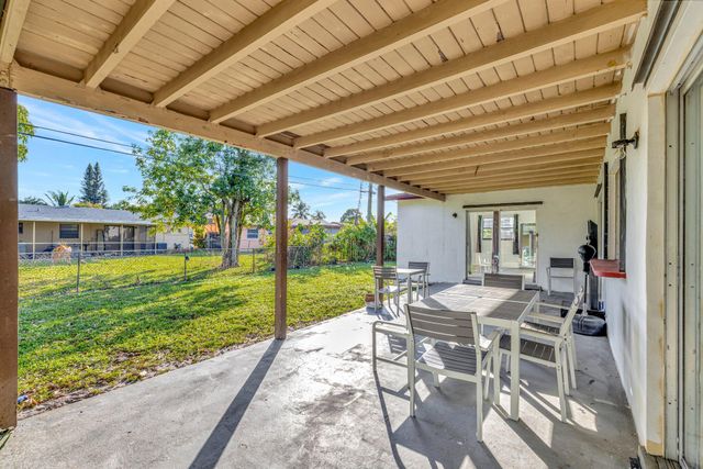 5804 NW 14th Street, Sunrise, FL 33313