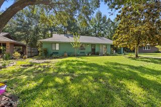 4 Possum Way, Diamondhead, MS 39525